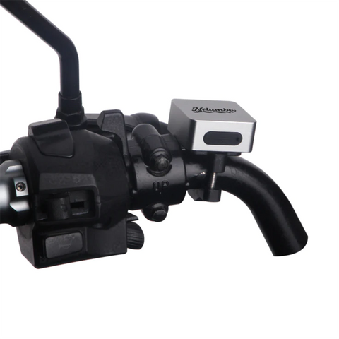 "THE C PIN" Prise usb c pour moto.