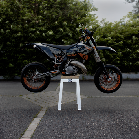 Tabouret pour moto Nelumbo"RIG"